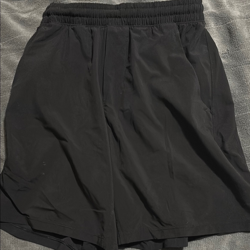 Men's Black Shorts-used pace breaker linerless. Good condition